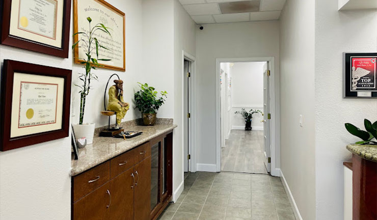 receptionist desk of Eternal Health & Wellness Acupuncture Center
